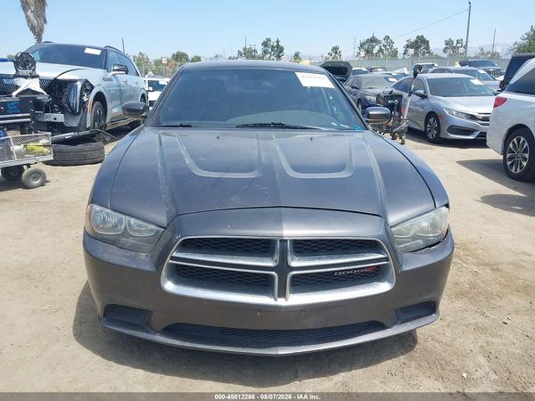2013 DODGE CHARGER SE