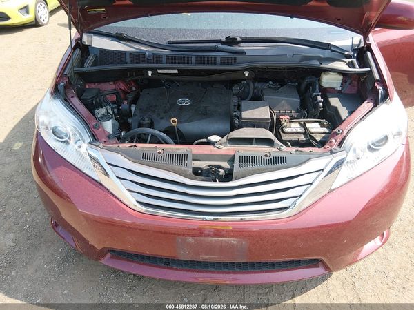 2017 TOYOTA SIENNA XLE 8 PASSENGER