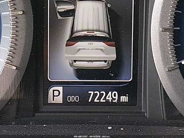 2017 TOYOTA SIENNA XLE 8 PASSENGER