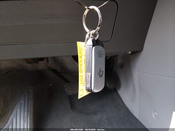 2017 TOYOTA SIENNA XLE 8 PASSENGER