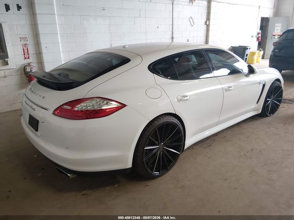 2012 PORSCHE PANAMERA 4