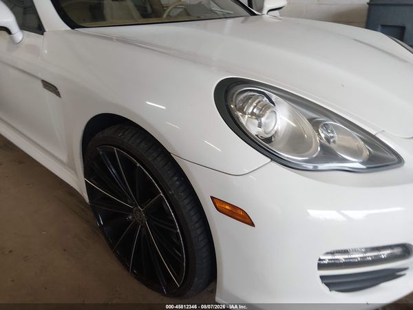 2012 PORSCHE PANAMERA 4
