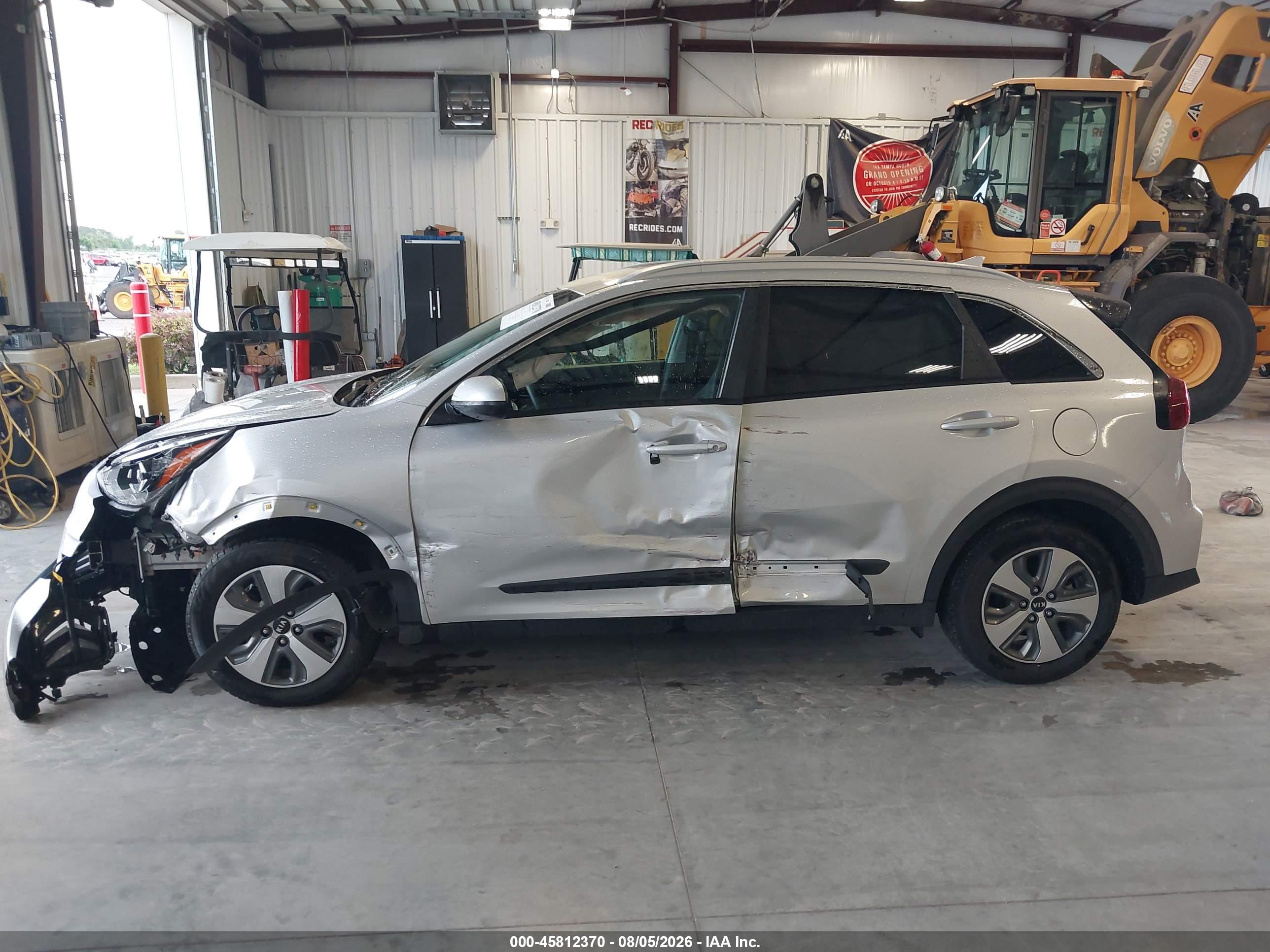 2020 KIA NIRO LX