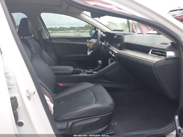 2023 KIA K5 EX