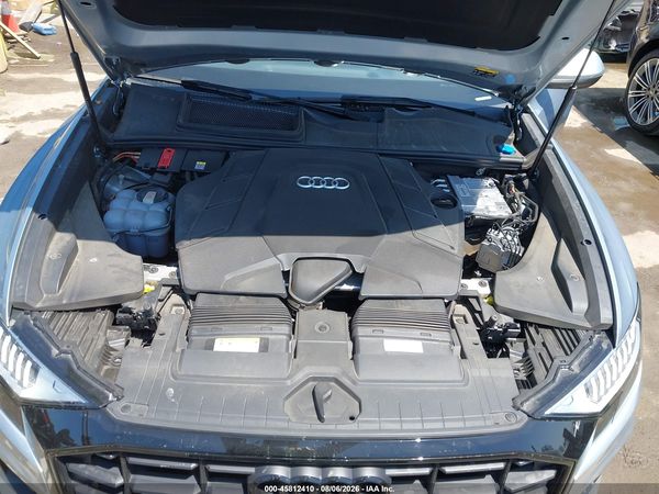 2023 AUDI Q8
