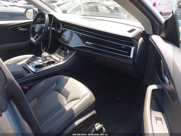 2023 AUDI Q8