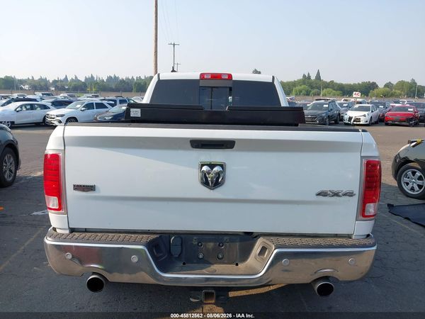 2017 RAM 1500 LARAMIE  4X4 6'4 BOX
