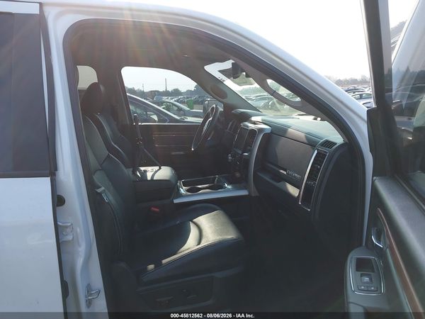 2017 RAM 1500 LARAMIE  4X4 6'4 BOX
