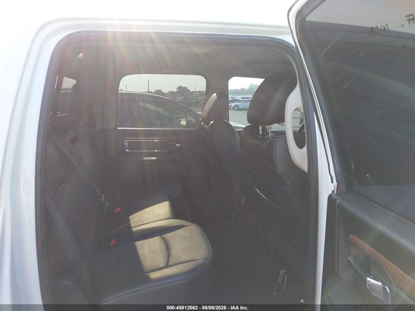 2017 RAM 1500 LARAMIE  4X4 6'4 BOX