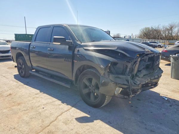 2018 RAM 1500 SLT