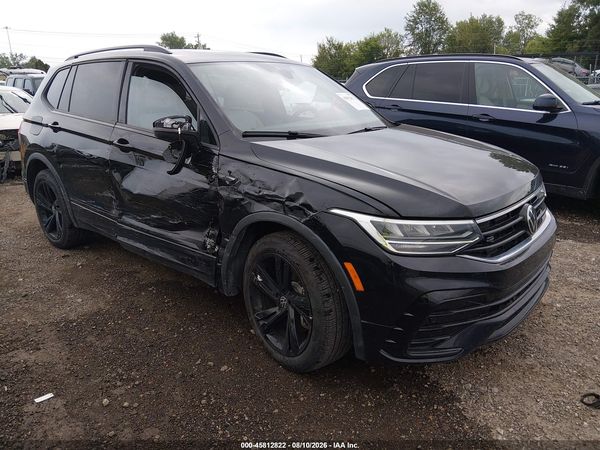 2024 VOLKSWAGEN TIGUAN 2.0T SE R-LINE BLACK — I1