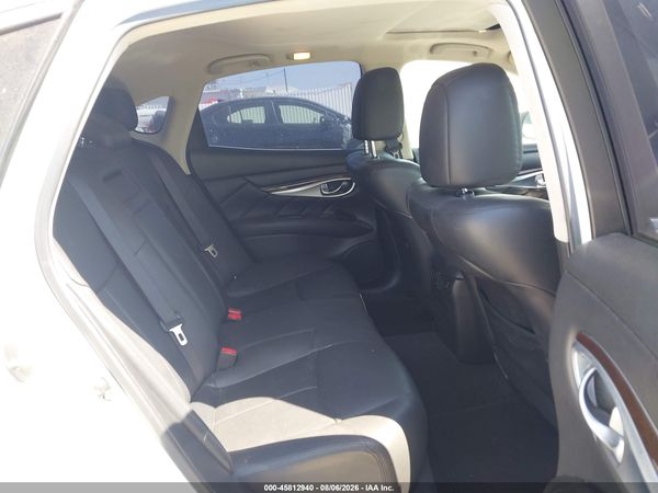 2018 INFINITI Q70 3.7 LUXE