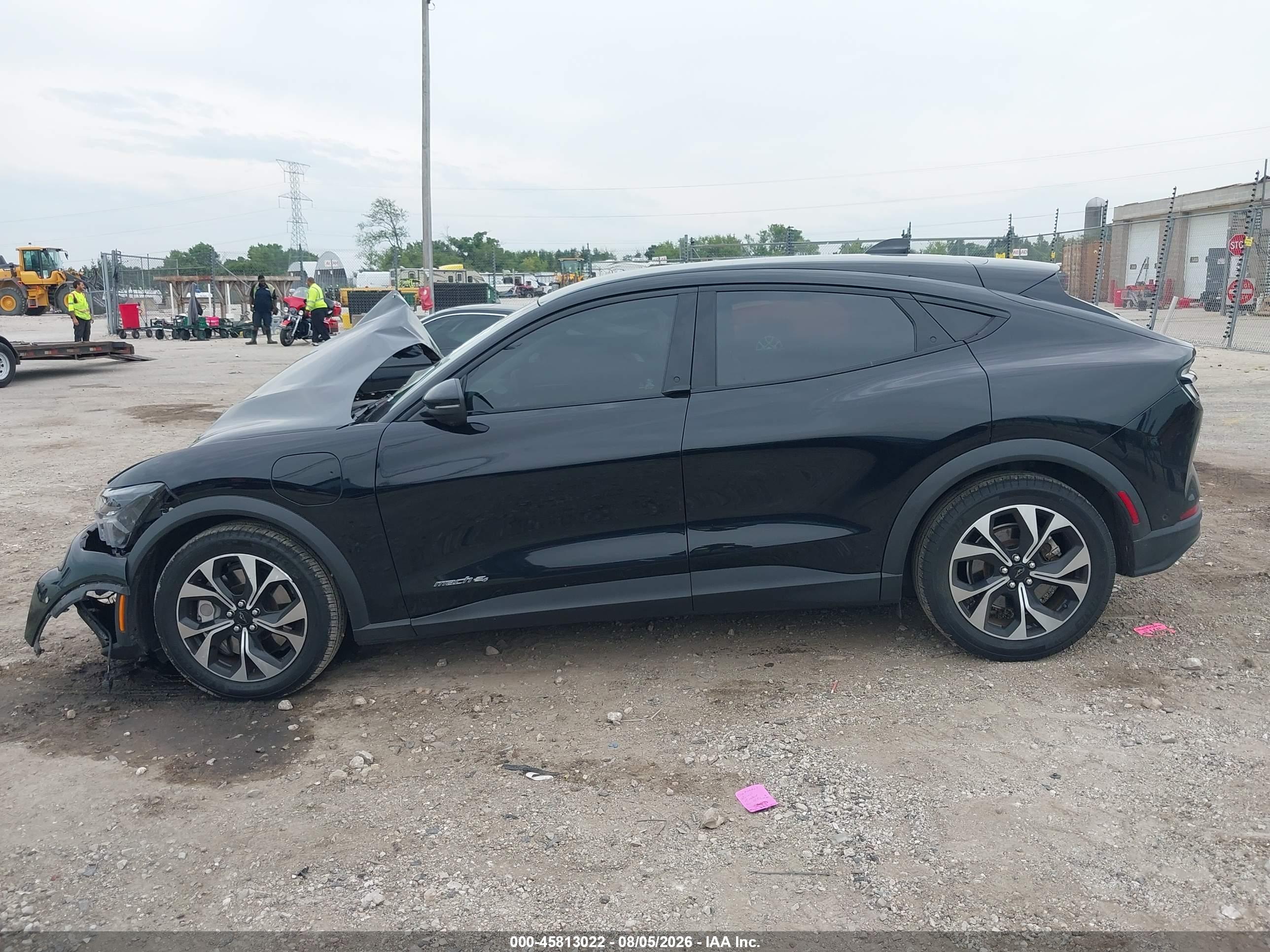 2024 FORD MUSTANG MACH-E SELECT