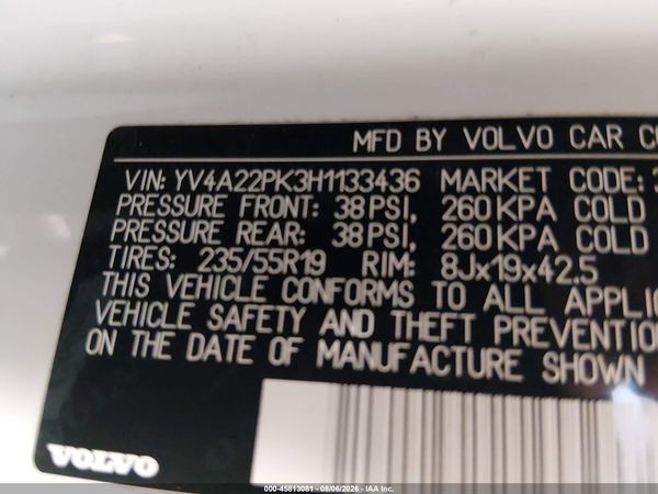 2017 VOLVO XC90 T6 MOMENTUM