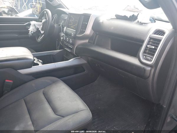 2022 RAM 1500 BIG HORN  4X2 6'4 BOX