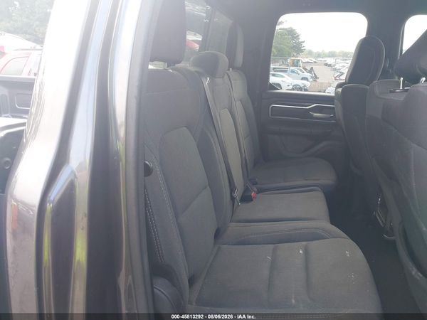 2022 RAM 1500 BIG HORN  4X2 6'4 BOX