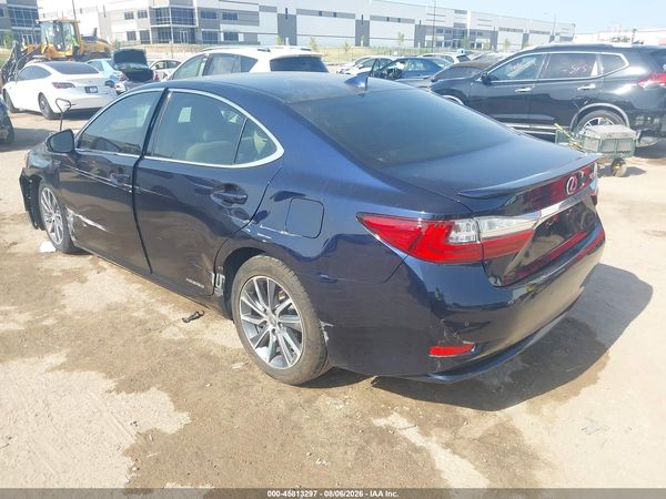 2016 LEXUS ES 300H