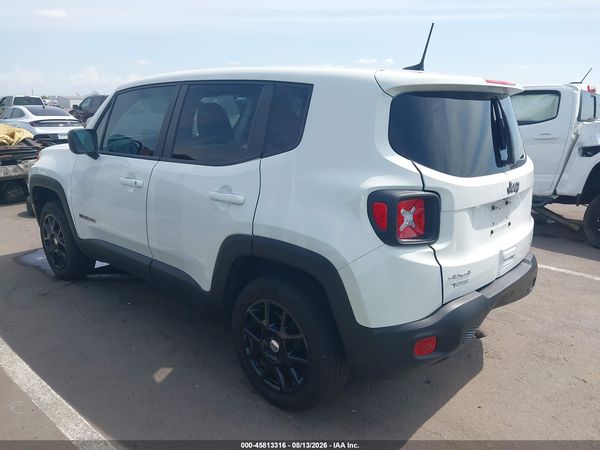 2023 JEEP RENEGADE LATITUDE 4X4 — I3