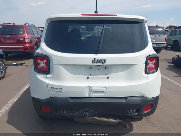 2023 JEEP RENEGADE LATITUDE 4X4 — I119