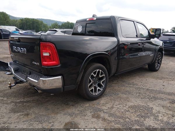 2025 RAM 1500 LARAMIE  4X4 5'7 BOX