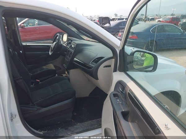 2016 DODGE GRAND CARAVAN SE PLUS — I5