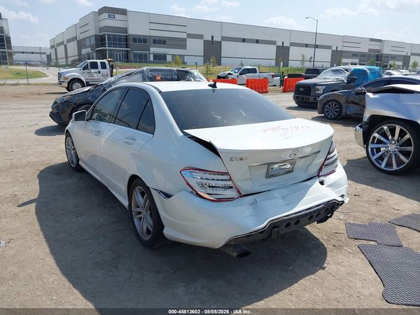 2013 MERCEDES-BENZ C 250 SPORT