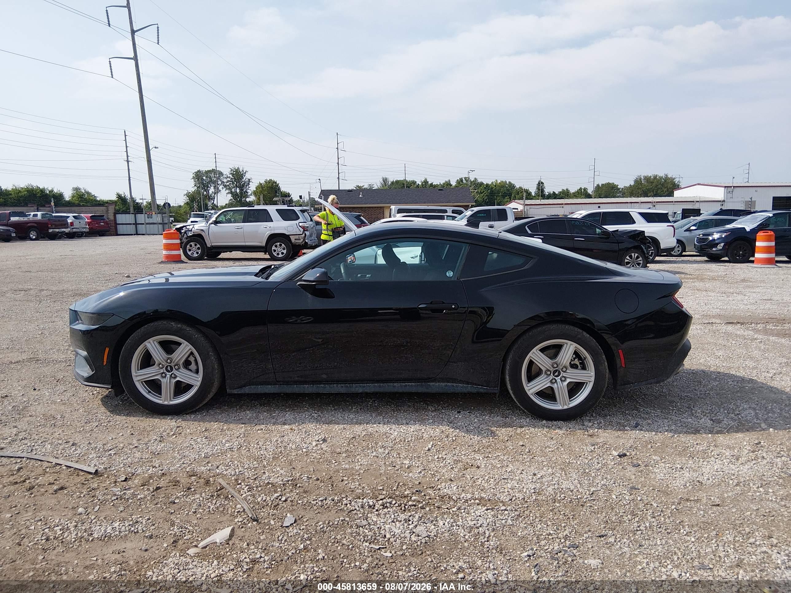 2026 FORD MUSTANG ECOBOOST FASTBACK