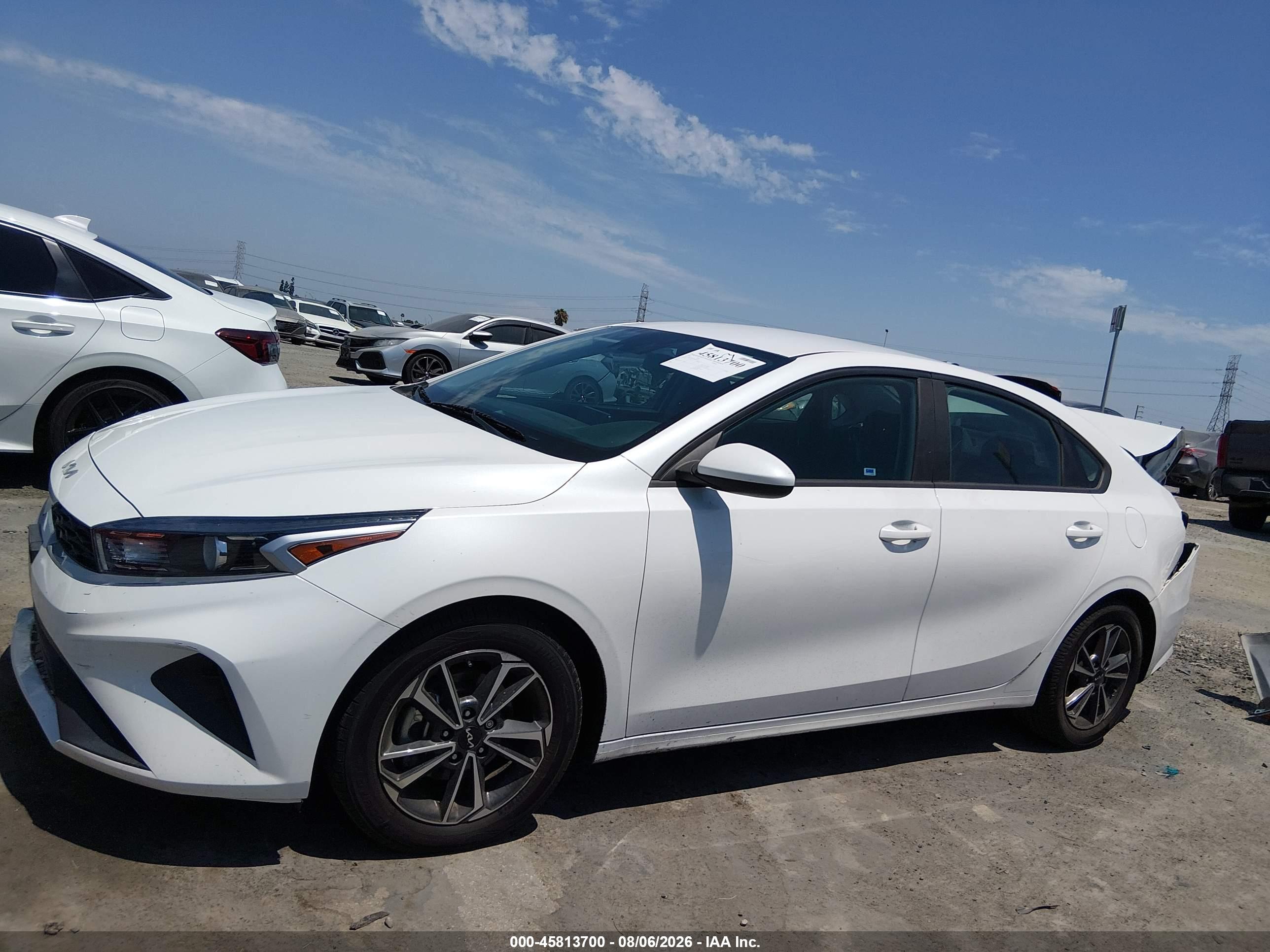 2023 KIA FORTE LXS