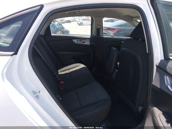 2023 KIA FORTE LXS