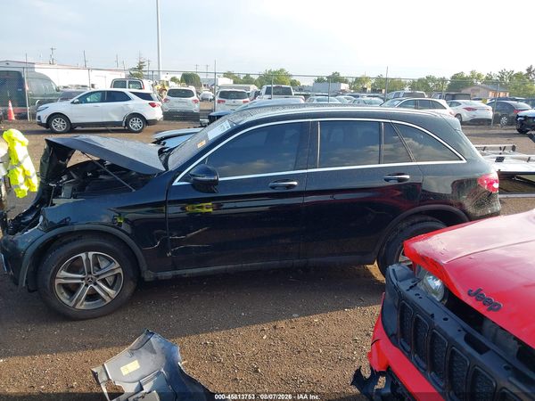 2019 MERCEDES-BENZ GLC 300