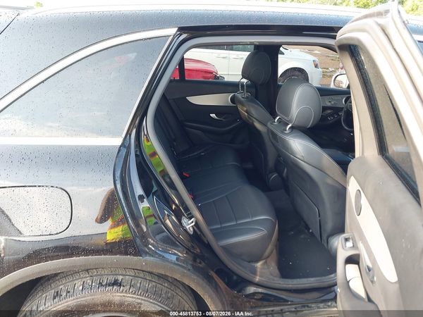 2019 MERCEDES-BENZ GLC 300 4MATIC