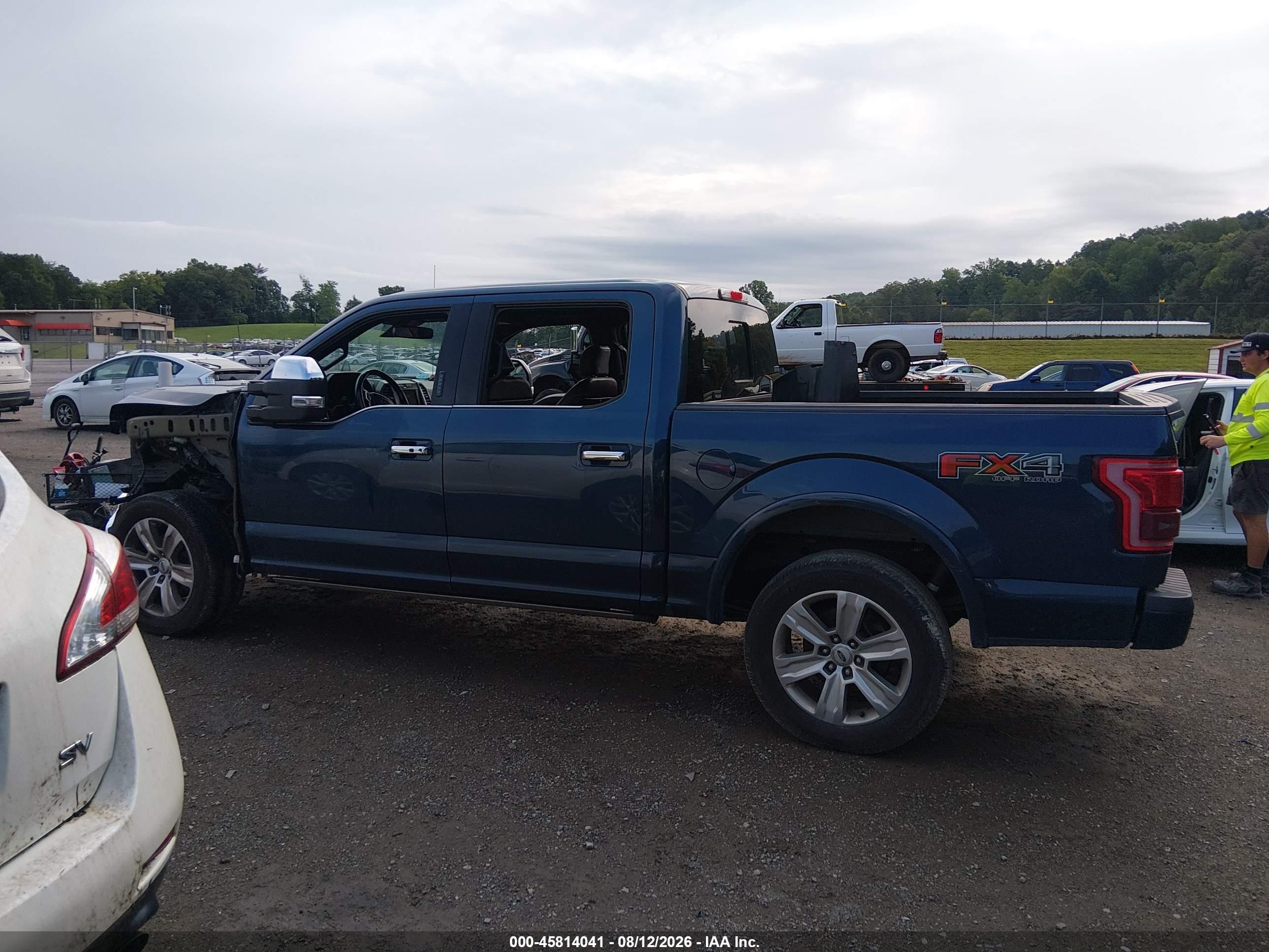 2017 FORD F-150 PLATINUM