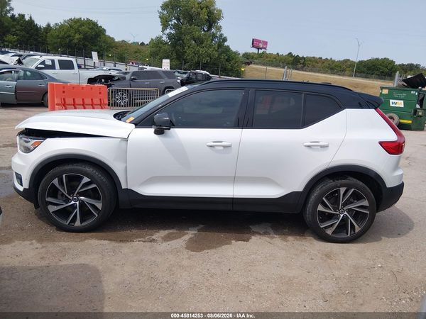 2019 VOLVO XC40 T5 R-DESIGN