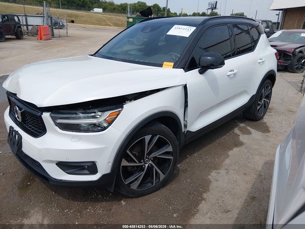 2019 VOLVO XC40 T5 R-DESIGN