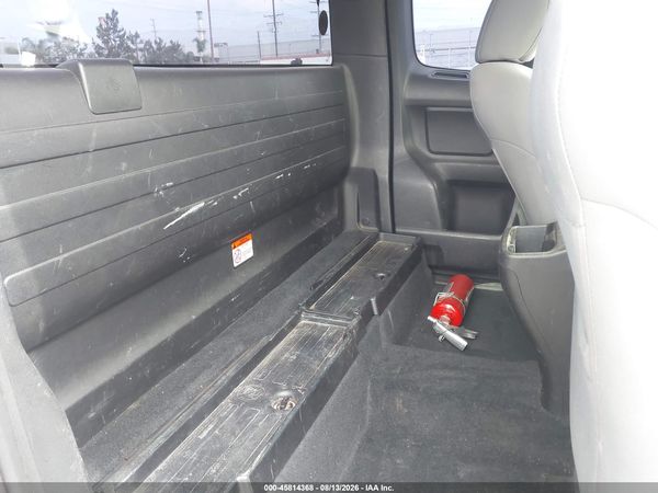 2016 TOYOTA TACOMA SR
