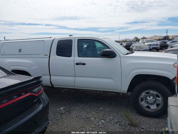 2022 TOYOTA TACOMA SR