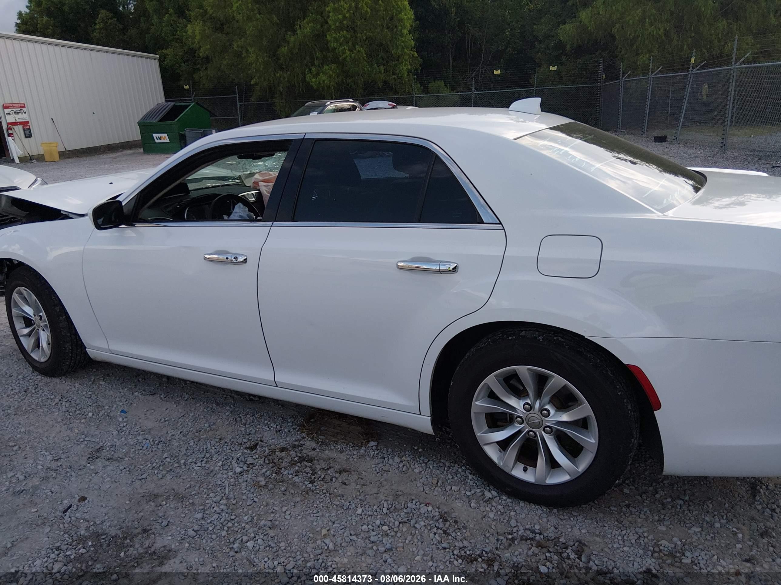 2015 CHRYSLER 300 LIMITED
