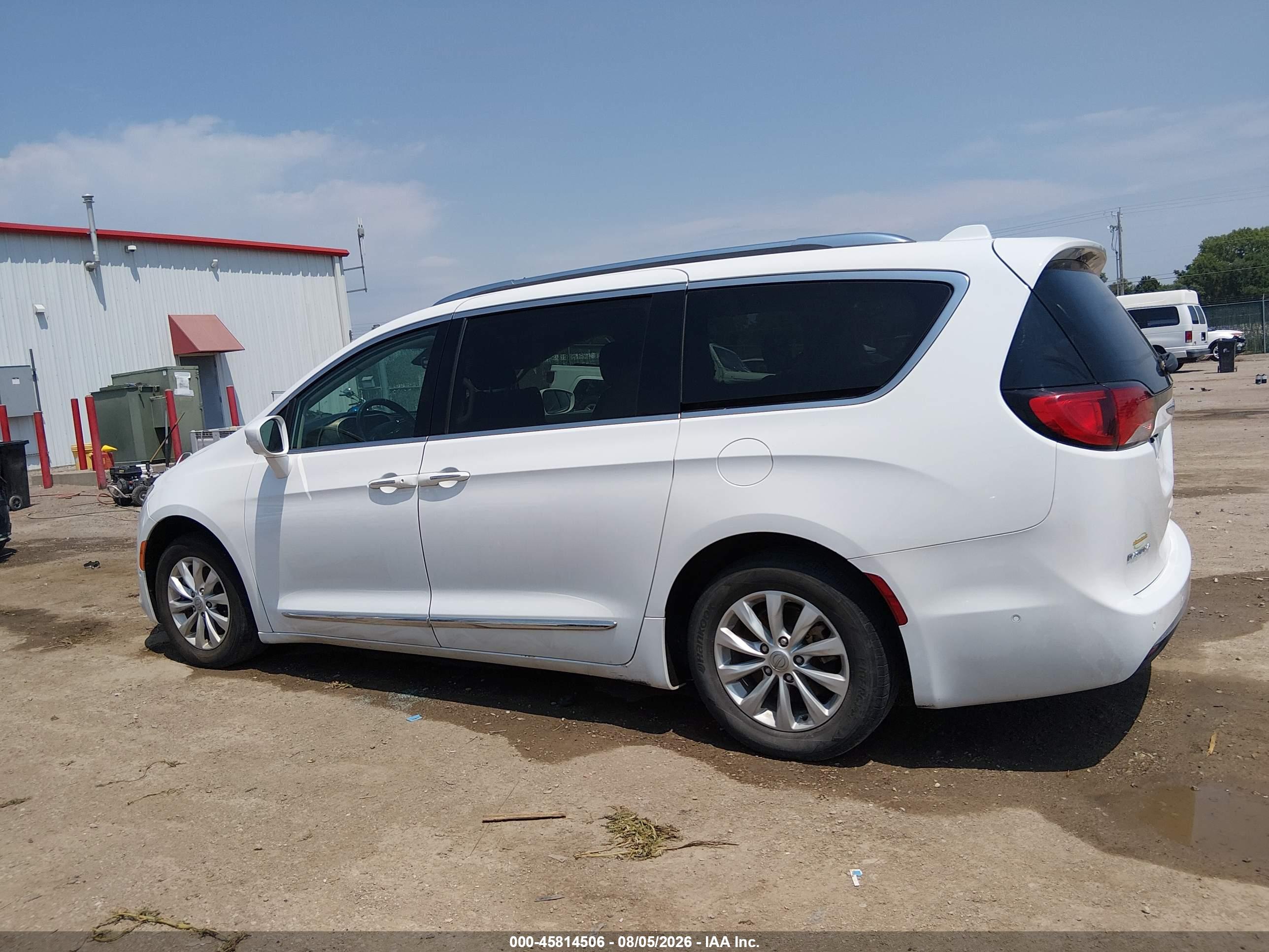 2018 CHRYSLER PACIFICA TOURING L