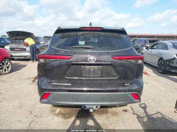 2021 TOYOTA HIGHLANDER XLE
