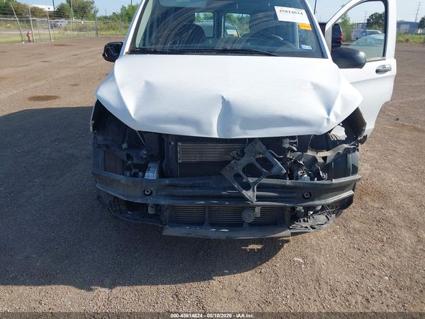 2018 MERCEDES-BENZ METRIS