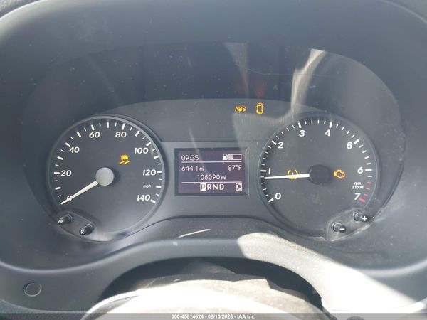 2018 MERCEDES-BENZ METRIS