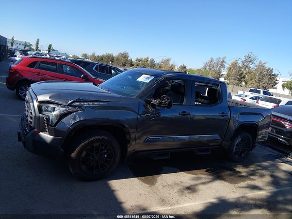 2025 TOYOTA TUNDRA