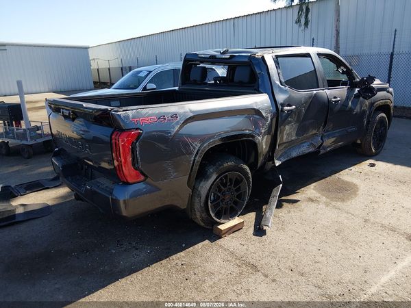 2025 TOYOTA TUNDRA PLATINUM