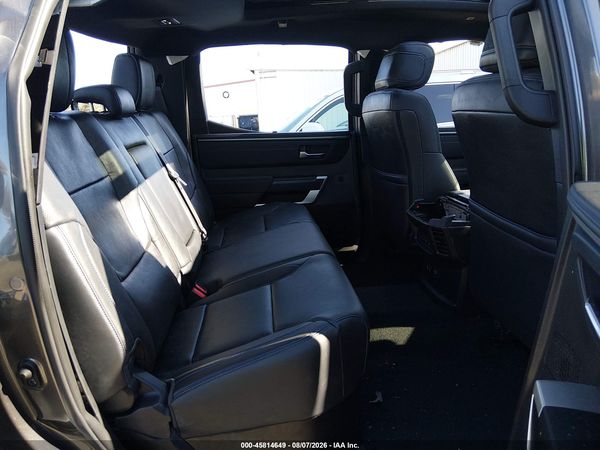 2025 TOYOTA TUNDRA PLATINUM