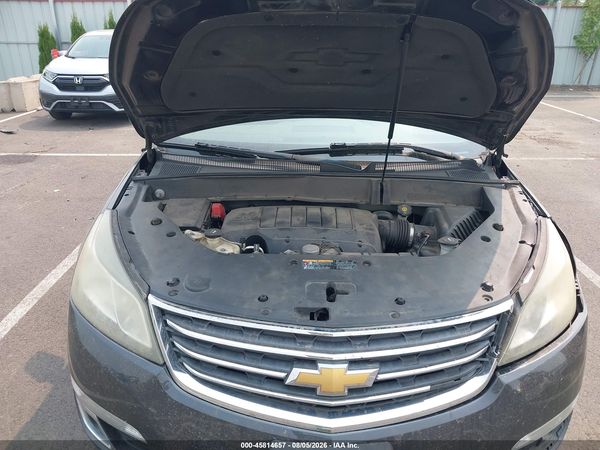2013 CHEVROLET TRAVERSE LT — I10