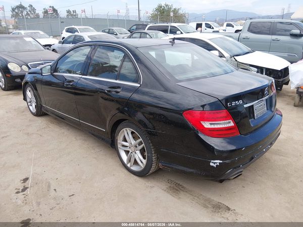 2013 MERCEDES-BENZ C 250 SPORT