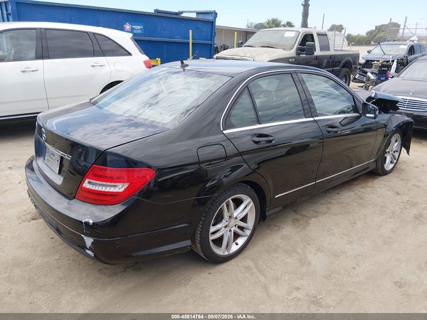 2013 MERCEDES-BENZ C 250 SPORT