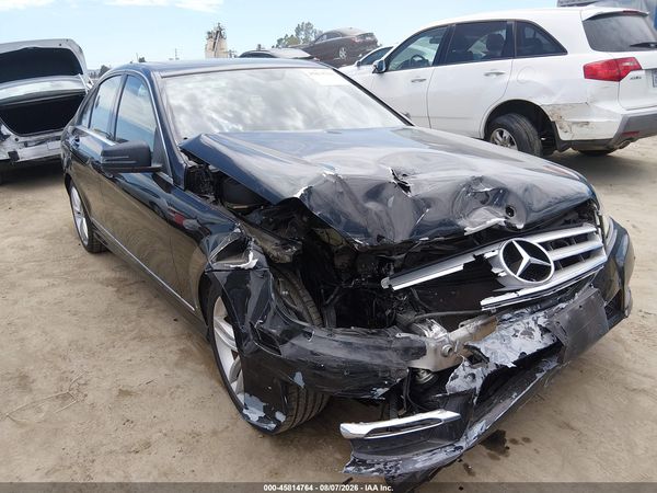 2013 MERCEDES-BENZ C 250 SPORT