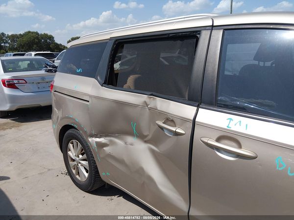 2016 KIA SEDONA LX