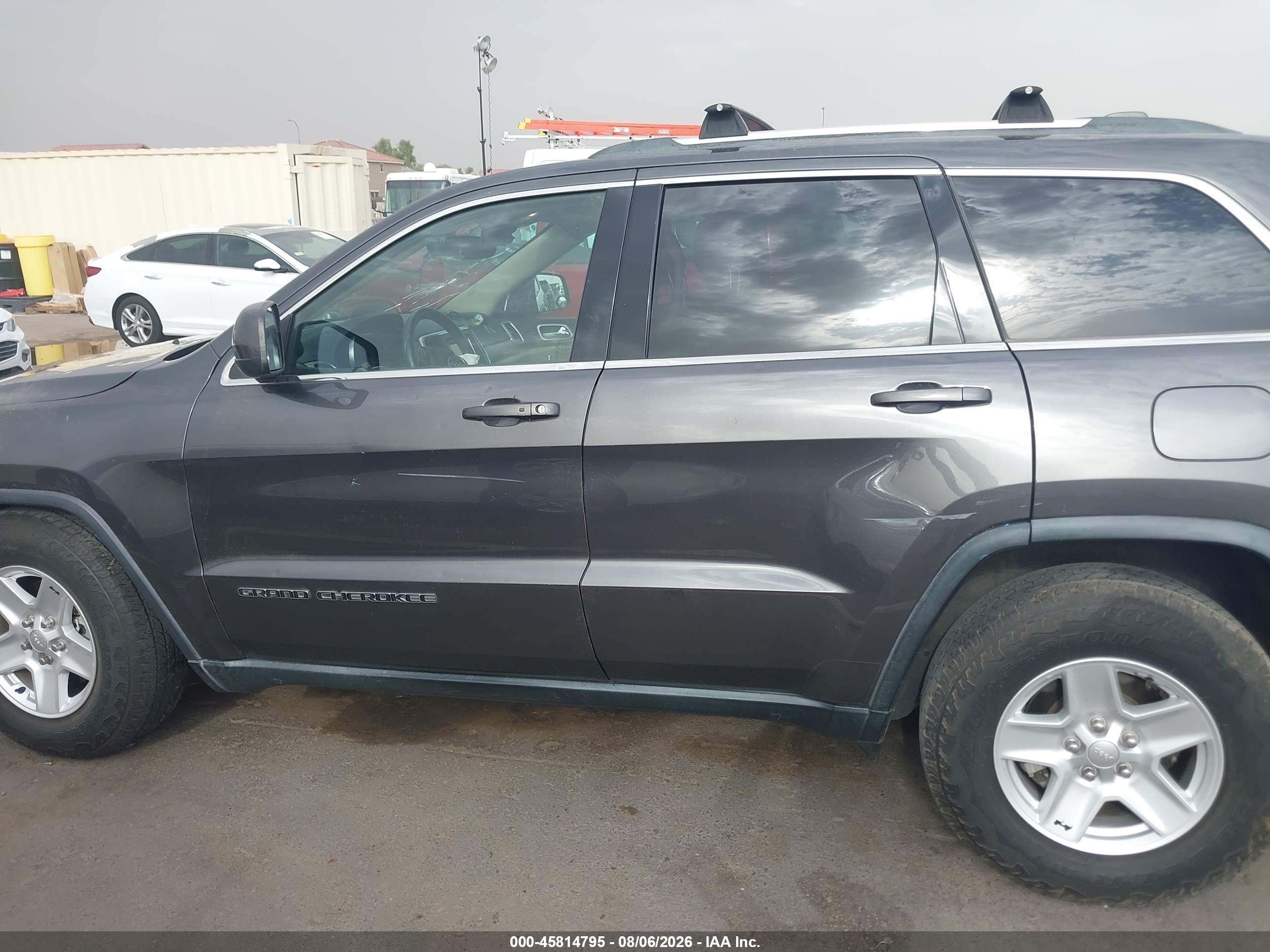 2017 JEEP GRAND CHEROKEE LAREDO